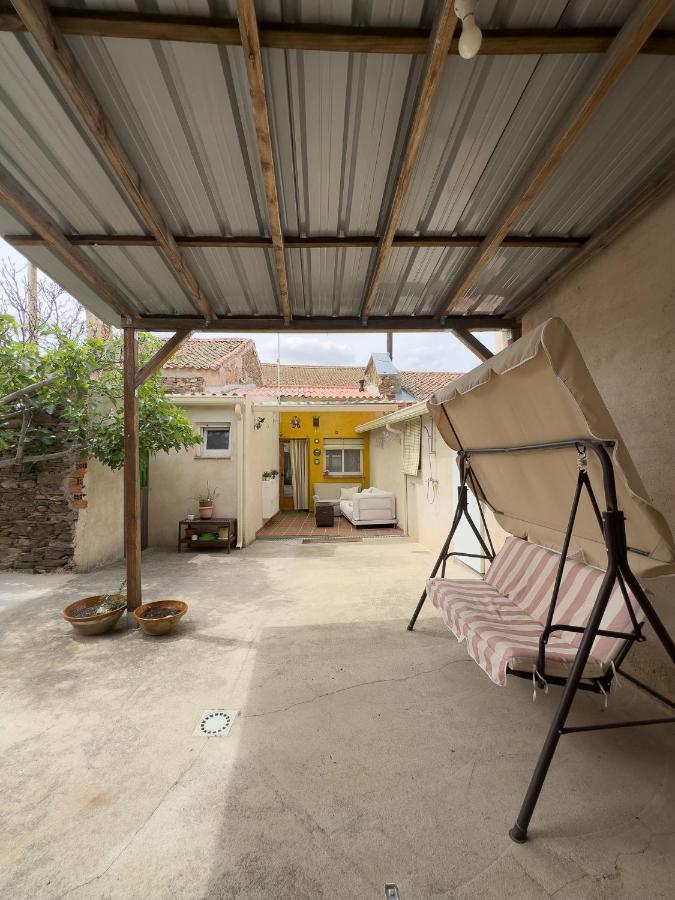 San Isidro Villa Miguelanez Eksteriør billede
