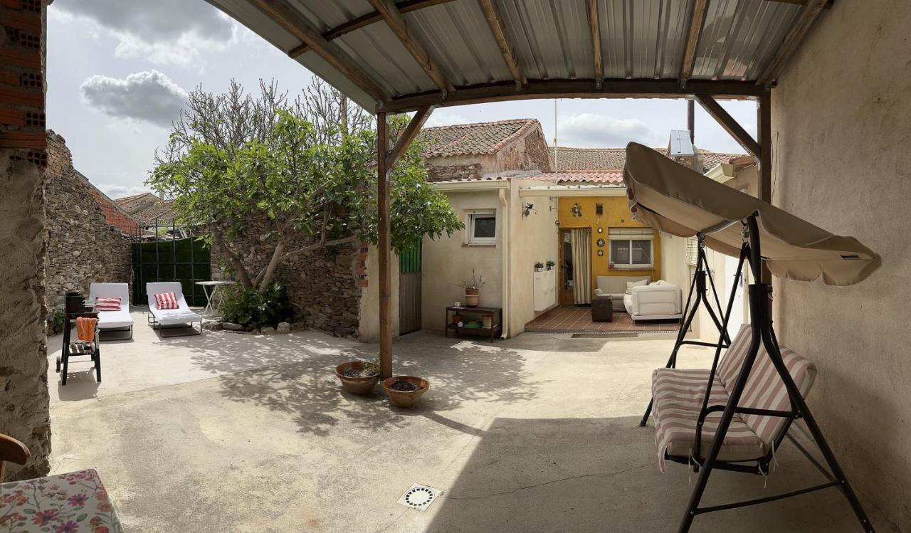 San Isidro Villa Miguelanez Eksteriør billede