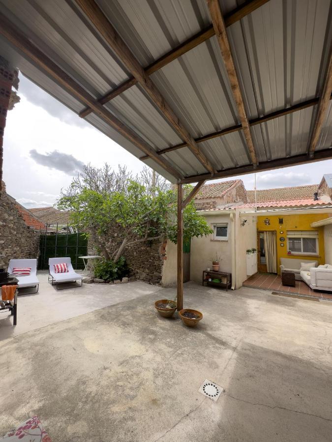 San Isidro Villa Miguelanez Eksteriør billede