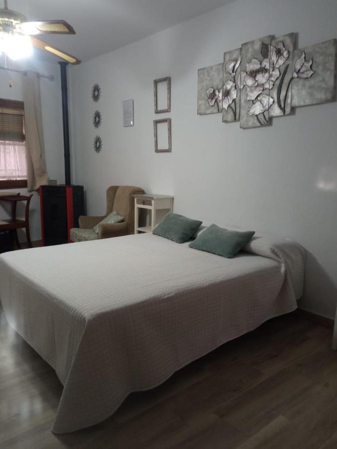 San Isidro Villa Miguelanez Eksteriør billede